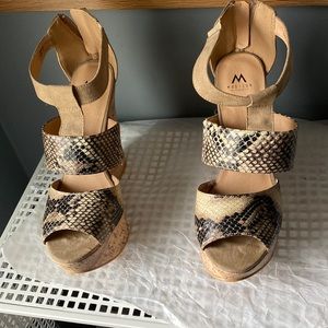 Womens size 9 wedges